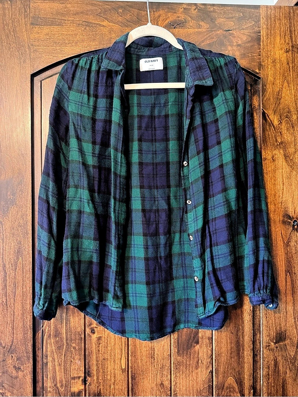 Old Navy girls Plaid Button Down Green & Blue XXL (16)  good condition - lightwe